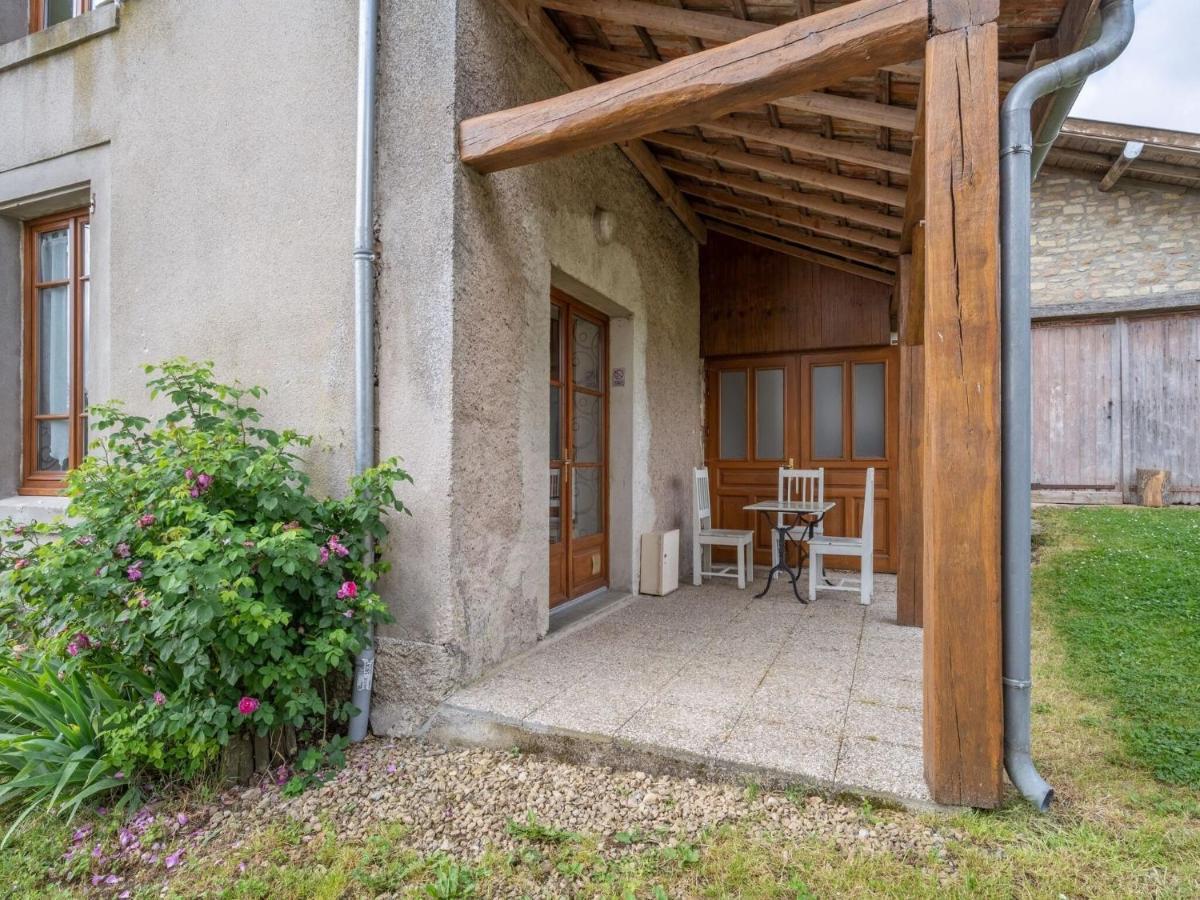 Vintage Holiday Home With Private Garden Nouart ห้อง รูปภาพ